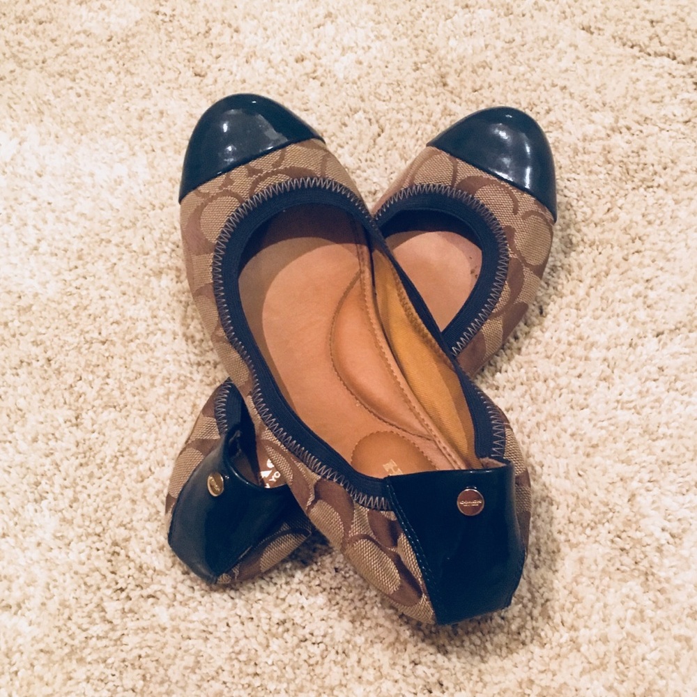 Coach Beige and Navy Blue Flats